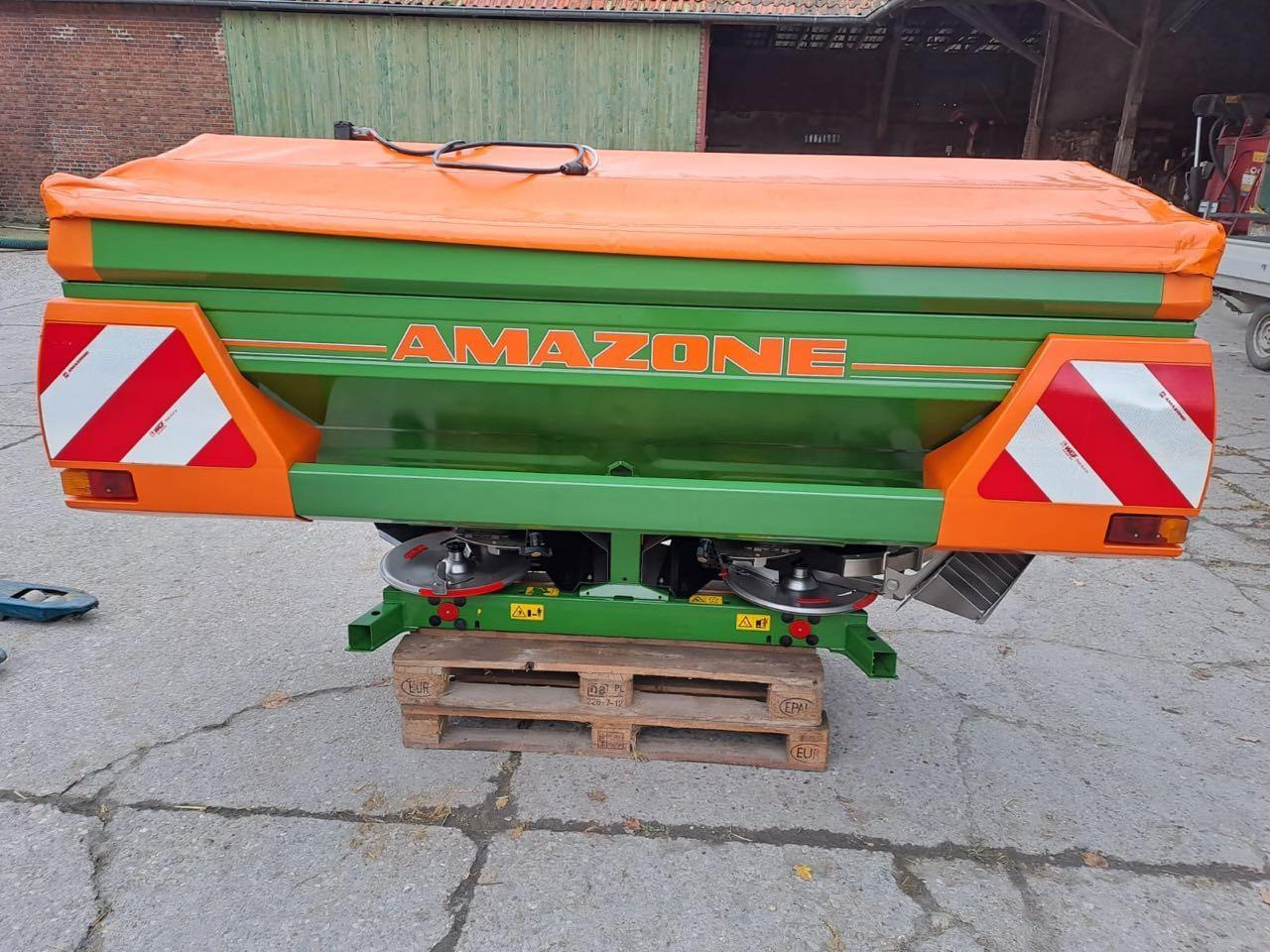 Amazone ZA-M 1001 Special SBS - Розкидач добрив: фото 1 Amazone ZA-M 1001 Special SBS - Розкидач добрив: фото 1