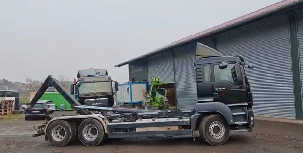 MAN TGS 26.440 6x4 – Meiller z systemem HDS (roll-off) + Kontener + Przyczepa – Euro 5 - Гаковий мультиліфт вантажівка: фото 2 MAN TGS 26.440 6x4 – Meiller z systemem HDS (roll-off) + Kontener + Przyczepa – Euro 5 - Гаковий мультиліфт вантажівка: фото 2