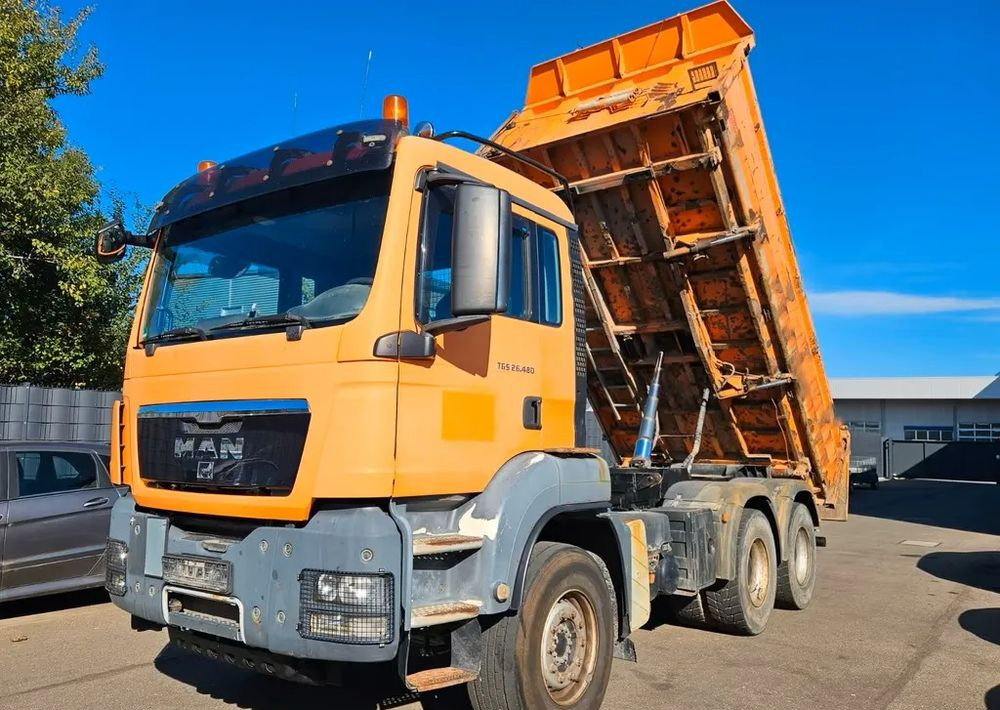 MAN TGS 26.480 6x4 WYWROTKA 3-STRONNA | AUTOMAT | EURO 5 | PRZEBIEG 310 000km! - Самоскид вантажівка: фото 2 MAN TGS 26.480 6x4 WYWROTKA 3-STRONNA | AUTOMAT | EURO 5 | PRZEBIEG 310 000km! - Самоскид вантажівка: фото 2