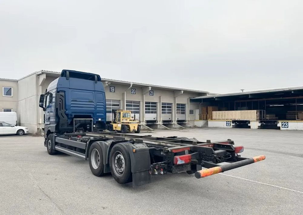 MAN TGX 26.470 6x2 | BDF | Oś podnoszona + skrętna | Retarder | Euro 6 | Automatyczna klimatyzacja | Napęd na tylne koła - Вантажівка шасі: фото 4 MAN TGX 26.470 6x2 | BDF | Oś podnoszona + skrętna | Retarder | Euro 6 | Automatyczna klimatyzacja | Napęd na tylne koła - Вантажівка шасі: фото 4