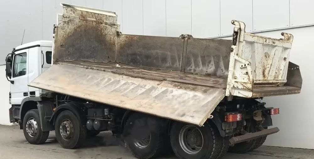 Mercedes-Benz Actros 4141 K 8x4 • 3-stronny wywrot • Bordmatik • Tempomat •Euro4 - Самоскид вантажівка: фото 2 Mercedes-Benz Actros 4141 K 8x4 • 3-stronny wywrot • Bordmatik • Tempomat •Euro4 - Самоскид вантажівка: фото 2