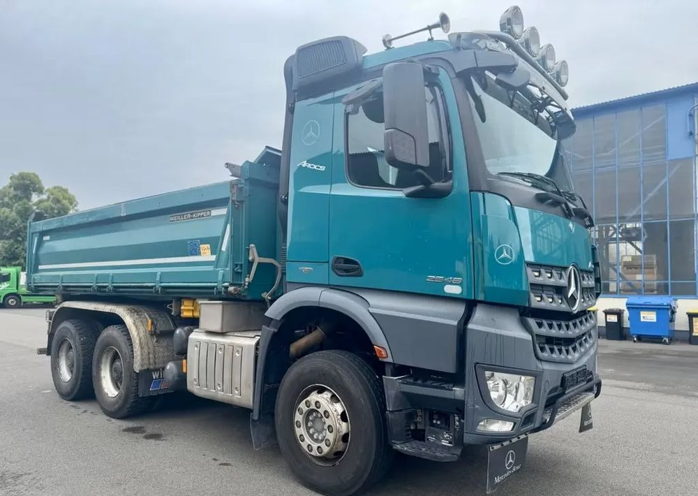 Mercedes-Benz Arocs 2646 6x4 – Wywrotka trójstronna Meiller / Bordmatik / Euro6 - Самоскид вантажівка: фото 3 Mercedes-Benz Arocs 2646 6x4 – Wywrotka trójstronna Meiller / Bordmatik / Euro6 - Самоскид вантажівка: фото 3