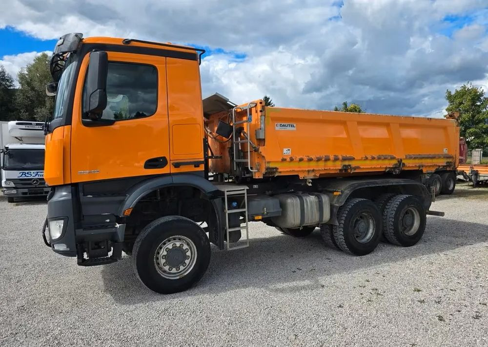 Mercedes-Benz Arocs 3345 6x6 Allrad / Bordmatic – Wywrotka Dautel | 449 KM | - Самоскид вантажівка: фото 4 Mercedes-Benz Arocs 3345 6x6 Allrad / Bordmatic – Wywrotka Dautel | 449 KM | - Самоскид вантажівка: фото 4