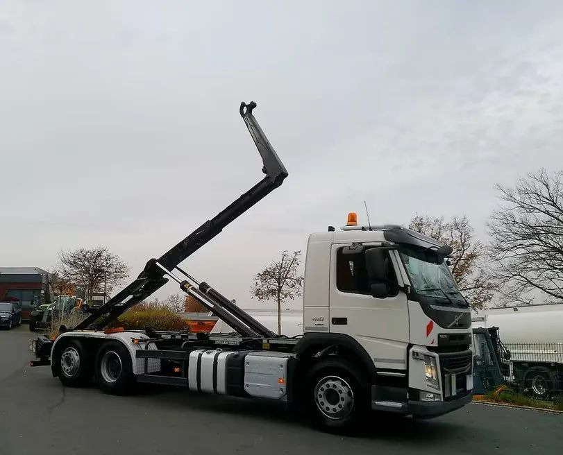 Volvo FM 410 • 6x2 • Meiller z systemem HDS (roll-off) • Euro 6 • Przebieg 251235 km • - Гаковий мультиліфт вантажівка: фото 2 Volvo FM 410 • 6x2 • Meiller z systemem HDS (roll-off) • Euro 6 • Przebieg 251235 km • - Гаковий мультиліфт вантажівка: фото 2