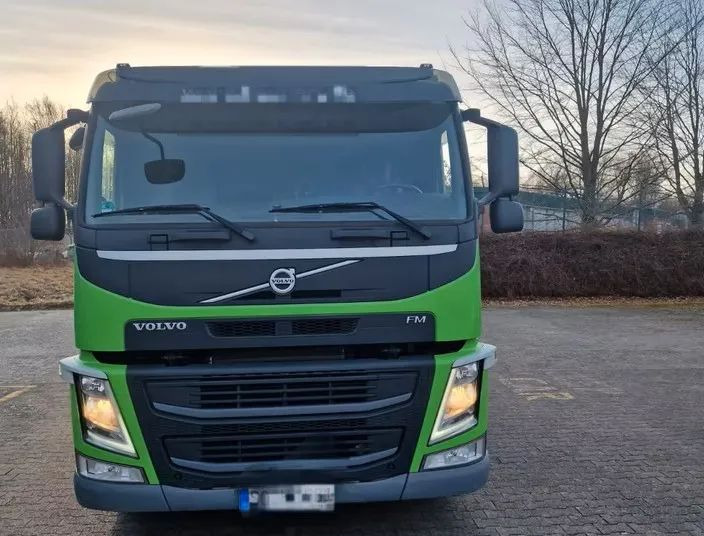 Volvo FM 420 – zabudowa + plandeka / Automatyczna skrzynia / Euro 6 / Zawieszenie pneumatyczne/ 4x2/ - Тентована вантажівка: фото 5 Volvo FM 420 – zabudowa + plandeka / Automatyczna skrzynia / Euro 6 / Zawieszenie pneumatyczne/ 4x2/ - Тентована вантажівка: фото 5