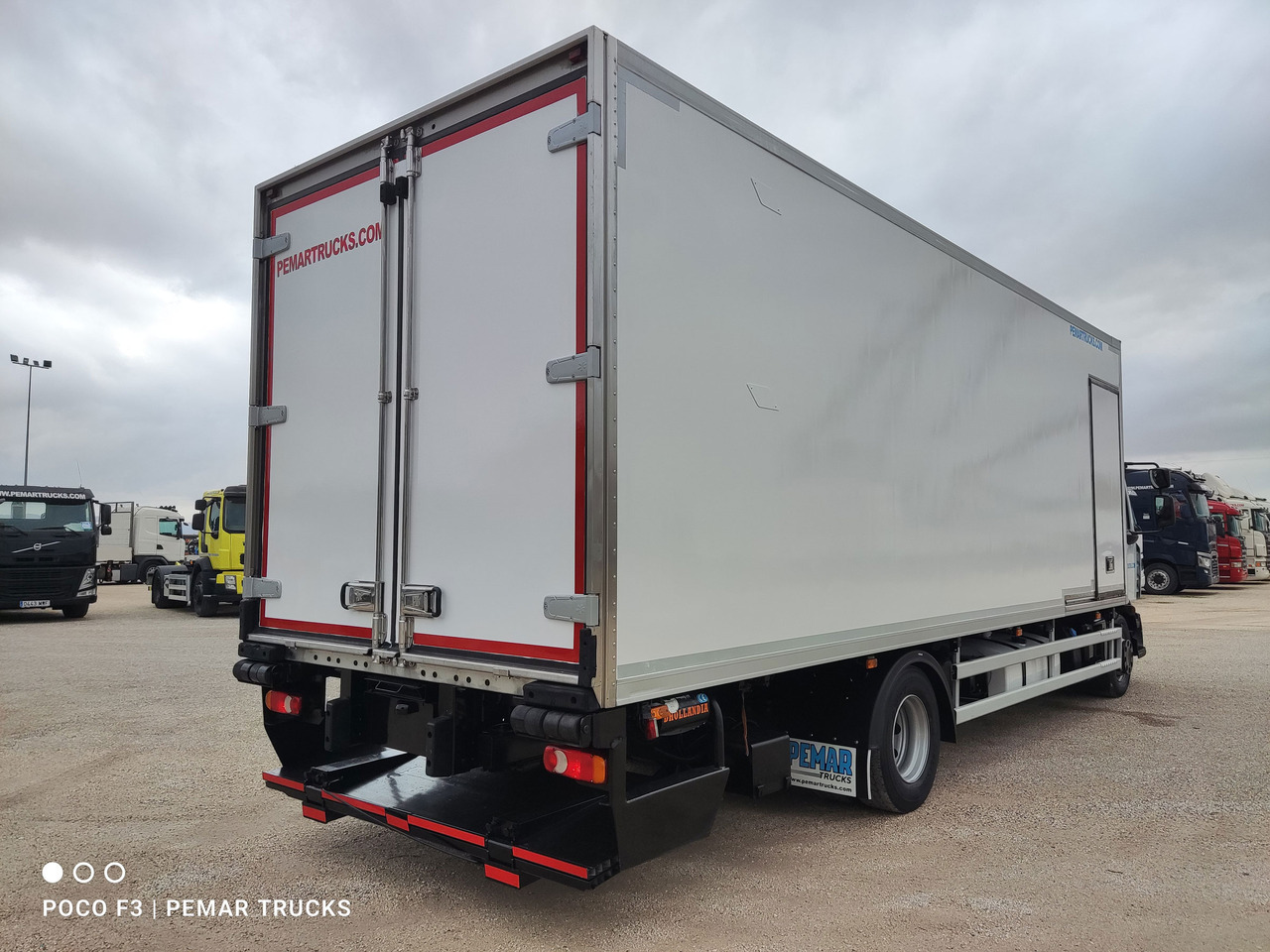 RENAULT MIDLUM D16 240 EURO 6 - Рефрижератор вантажівка: фото 5 RENAULT MIDLUM D16 240 EURO 6 - Рефрижератор вантажівка: фото 5