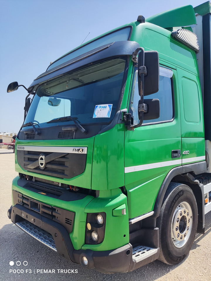 VOLVO FMX 450 - Кабіна в категорії Вантажівки: фото 3 VOLVO FMX 450 - Кабіна в категорії Вантажівки: фото 3