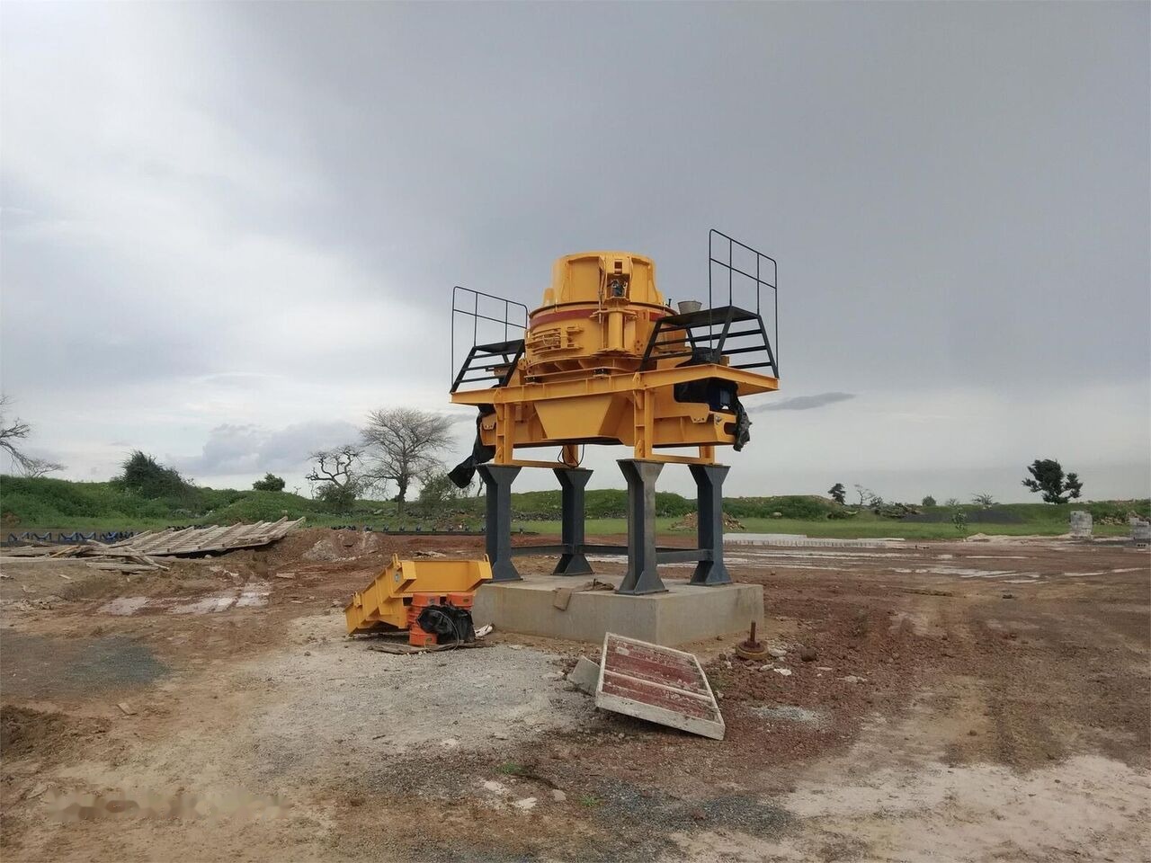 Kinglink 250-300 TPH Stationary Basalt Stone Crushing Plant - Дробарка: фото 2 Kinglink 250-300 TPH Stationary Basalt Stone Crushing Plant - Дробарка: фото 2