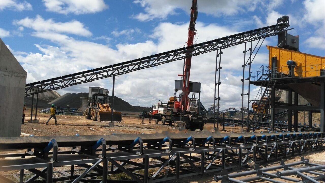 Kinglink 250-300 TPH Usine fixe de concassage de pierre basaltique - Дробарка: фото 4 Kinglink 250-300 TPH Usine fixe de concassage de pierre basaltique - Дробарка: фото 4