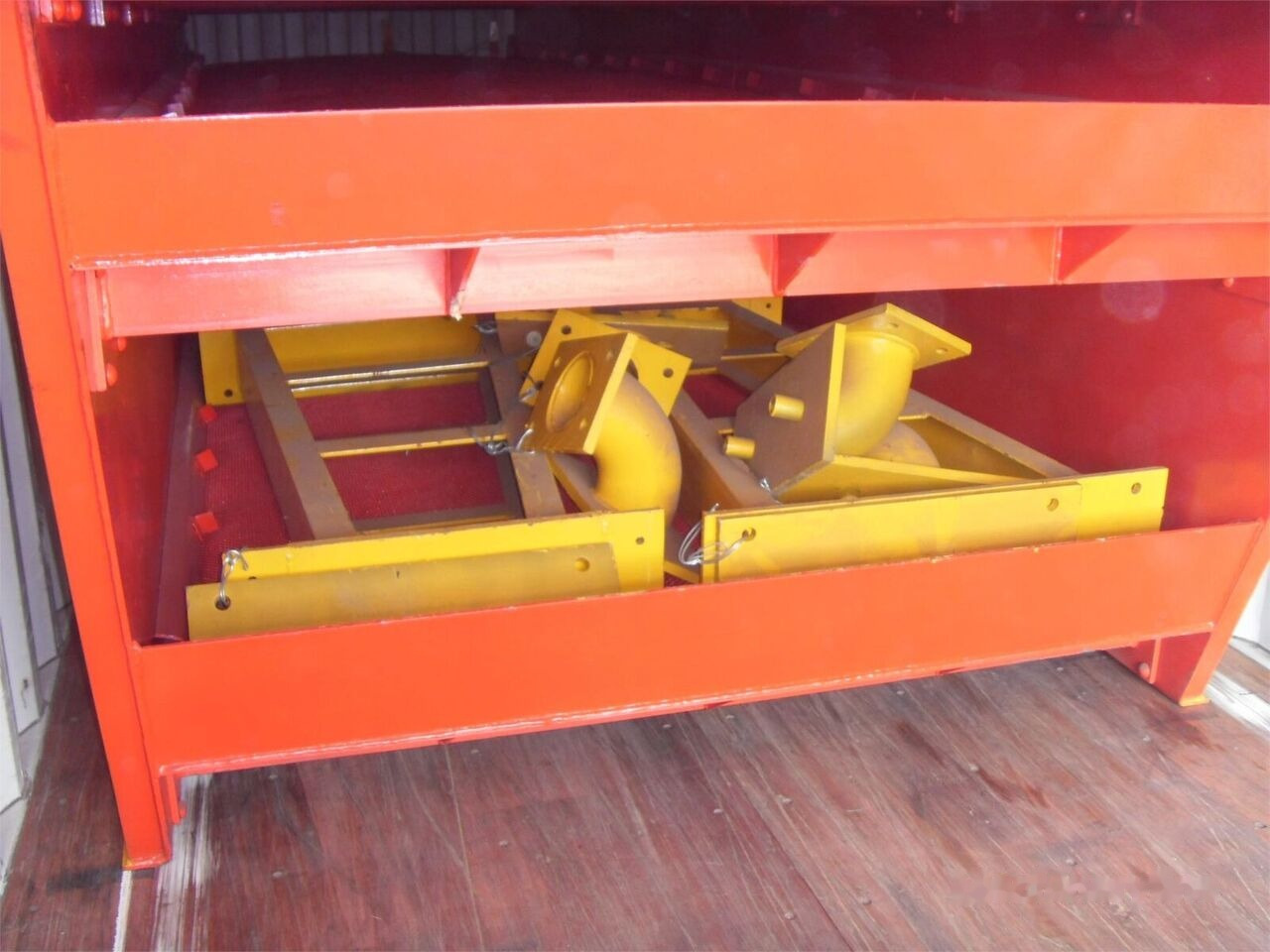 Kinglink Gold Ore Vibrating Screen 3YA1860 | 200TPH - Грохот: фото 3 Kinglink Gold Ore Vibrating Screen 3YA1860 | 200TPH - Грохот: фото 3