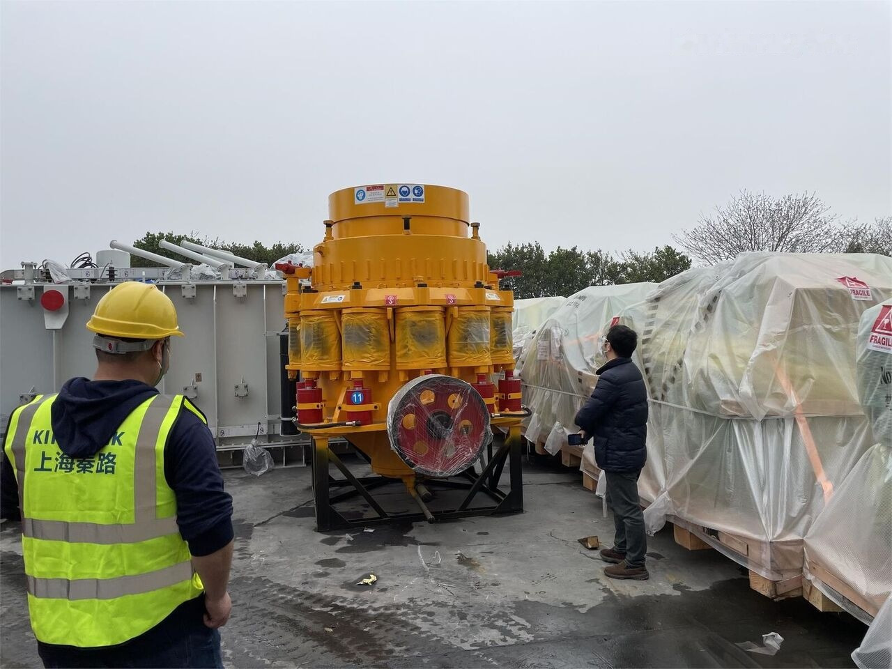 Kinglink KLC1300 Iron Ore Cone Crusher 150-250TPH - Конусна дробарка: фото 2 Kinglink KLC1300 Iron Ore Cone Crusher 150-250TPH - Конусна дробарка: фото 2