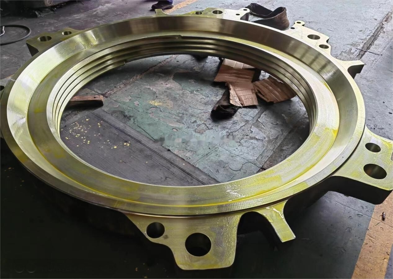 Metso Adjustment Ring for Metso HP500 Cone Crusher - Конусна дробарка: фото 1 Metso Adjustment Ring for Metso HP500 Cone Crusher - Конусна дробарка: фото 1