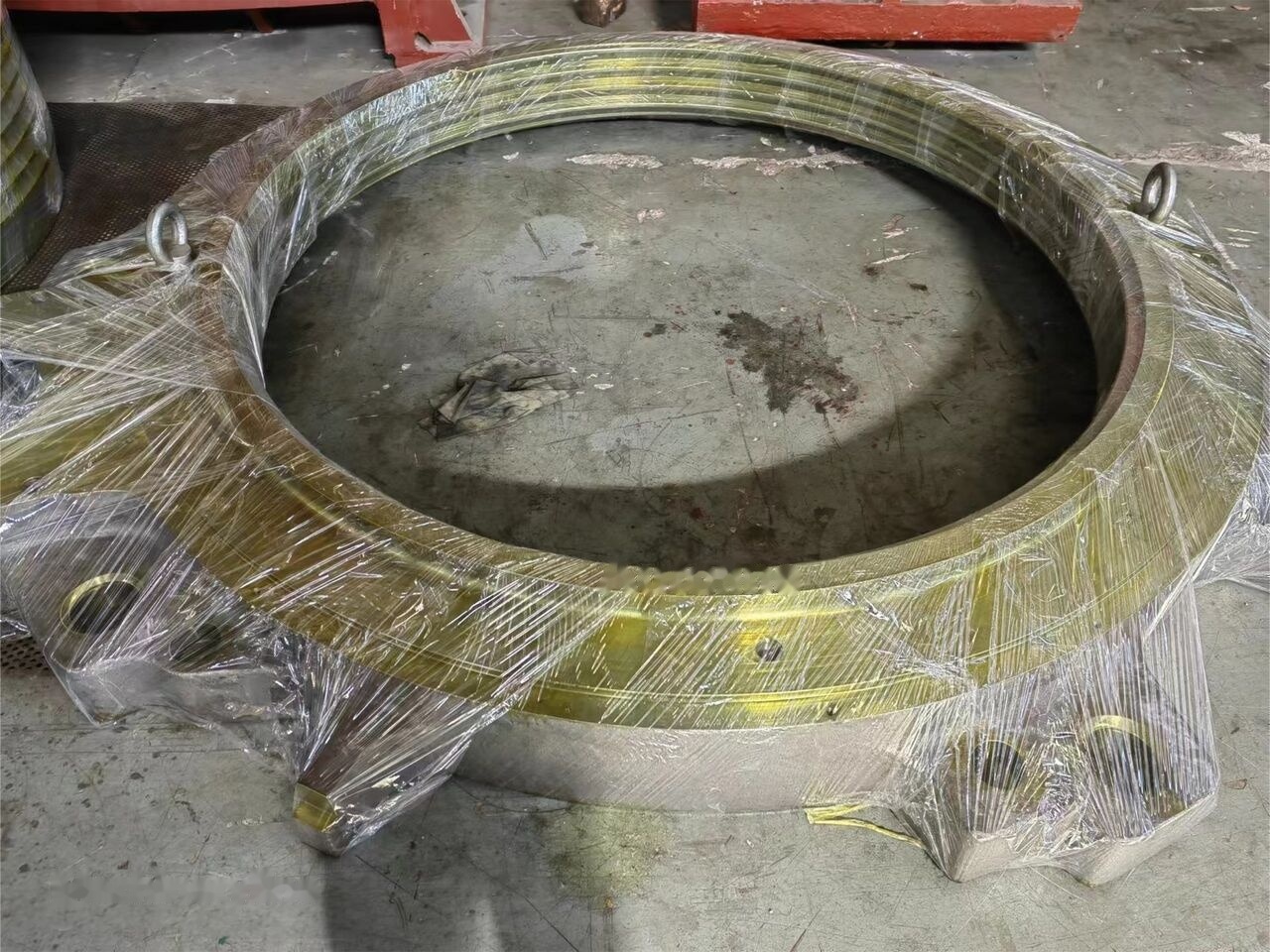 Metso Adjustment Ring for Metso HP500 Cone Crusher - Конусна дробарка: фото 2 Metso Adjustment Ring for Metso HP500 Cone Crusher - Конусна дробарка: фото 2