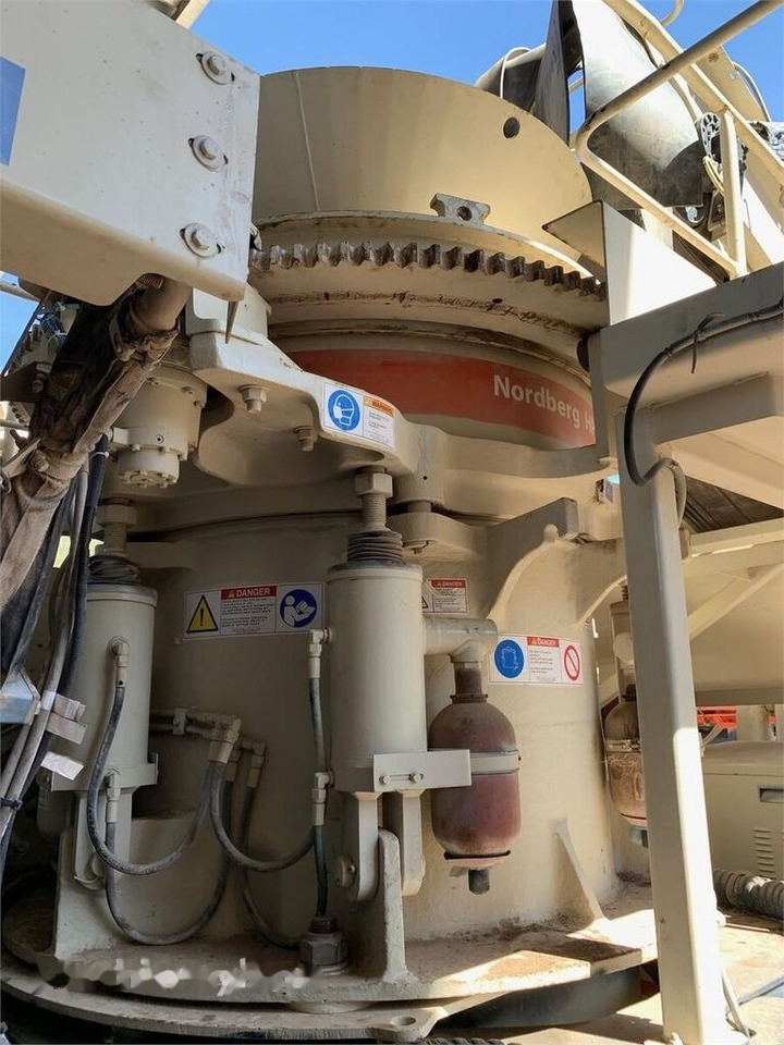 Metso LT200HP - Мобільна дробарка: фото 3 Metso LT200HP - Мобільна дробарка: фото 3