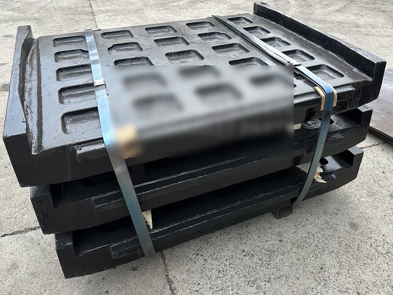 KINGLINK High Manganese Steel Fixed Jaw Plates 17003346 for CT2036 Jaw Crusher - Запчастини в категорії Будівельна техніка: фото 3 KINGLINK High Manganese Steel Fixed Jaw Plates 17003346 for CT2036 Jaw Crusher - Запчастини в категорії Будівельна техніка: фото 3