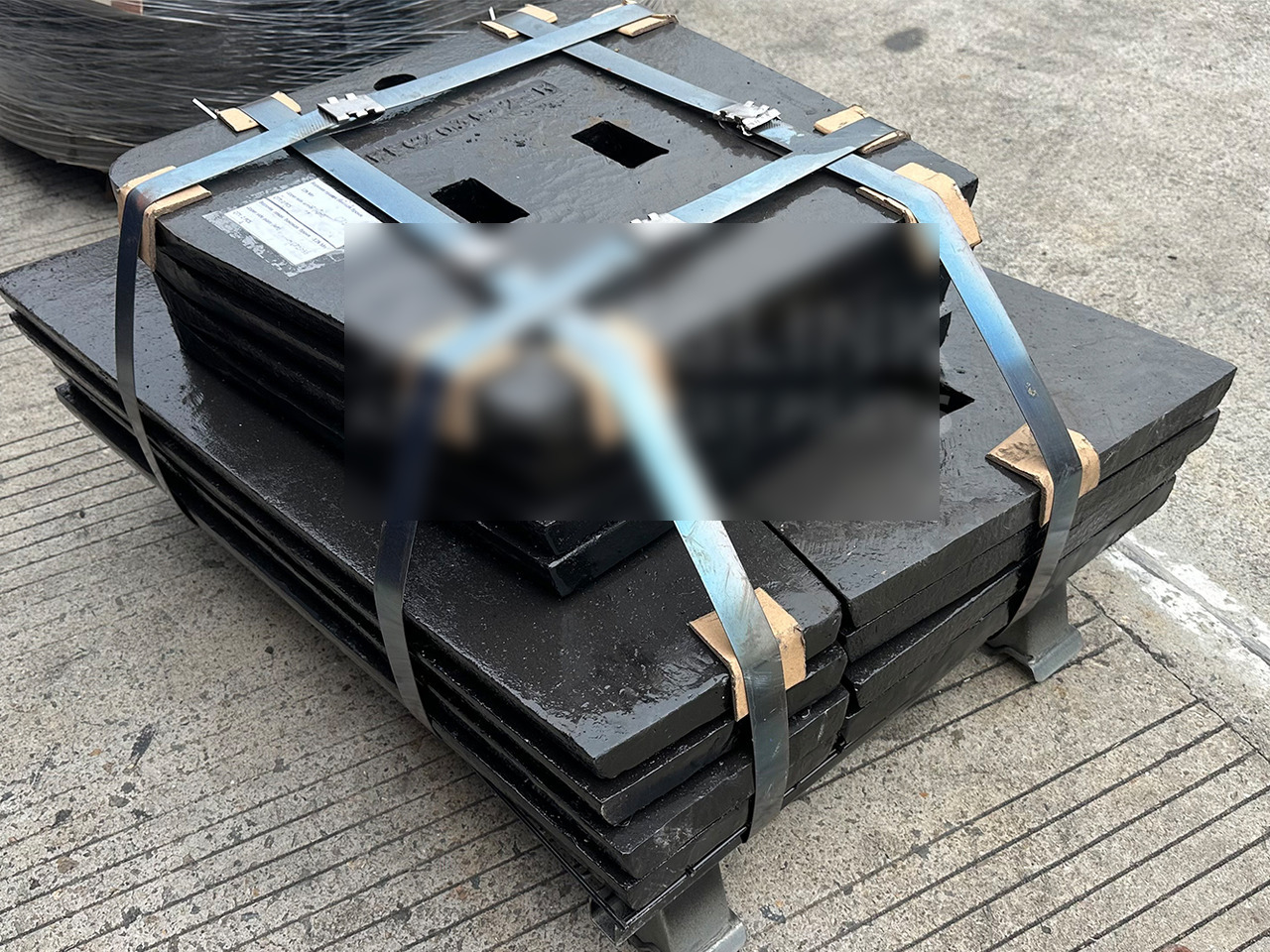 KINGLINK Spare Parts Upper / Lower Left / Right Side Plates 17003330 17003331 17003338 17003339 for CT2036 Jaw Crusher - Запчастини в категорії Будівельна техніка: фото 2 KINGLINK Spare Parts Upper / Lower Left / Right Side Plates 17003330 17003331 17003338 17003339 for CT2036 Jaw Crusher - Запчастини в категорії Будівельна техніка: фото 2