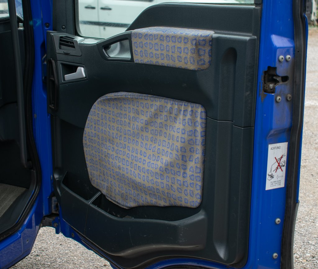 MAN TGA DOOR LINING - PASSENGER - Двері та запчастини в категорії Вантажівки: фото 2 MAN TGA DOOR LINING - PASSENGER - Двері та запчастини в категорії Вантажівки: фото 2