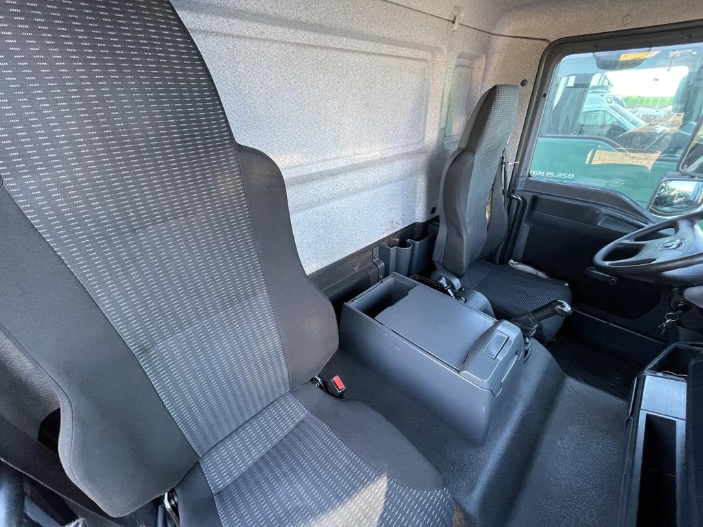 Кабіна в категорії Вантажівки MAN TGL 2011: фото 9 Кабіна в категорії Вантажівки MAN TGL 2011: фото 9