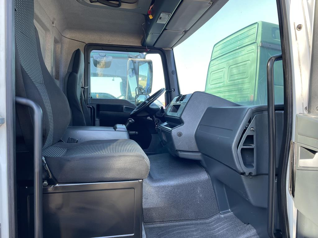 Кабіна в категорії Вантажівки MAN TGL 2011: фото 10 Кабіна в категорії Вантажівки MAN TGL 2011: фото 10