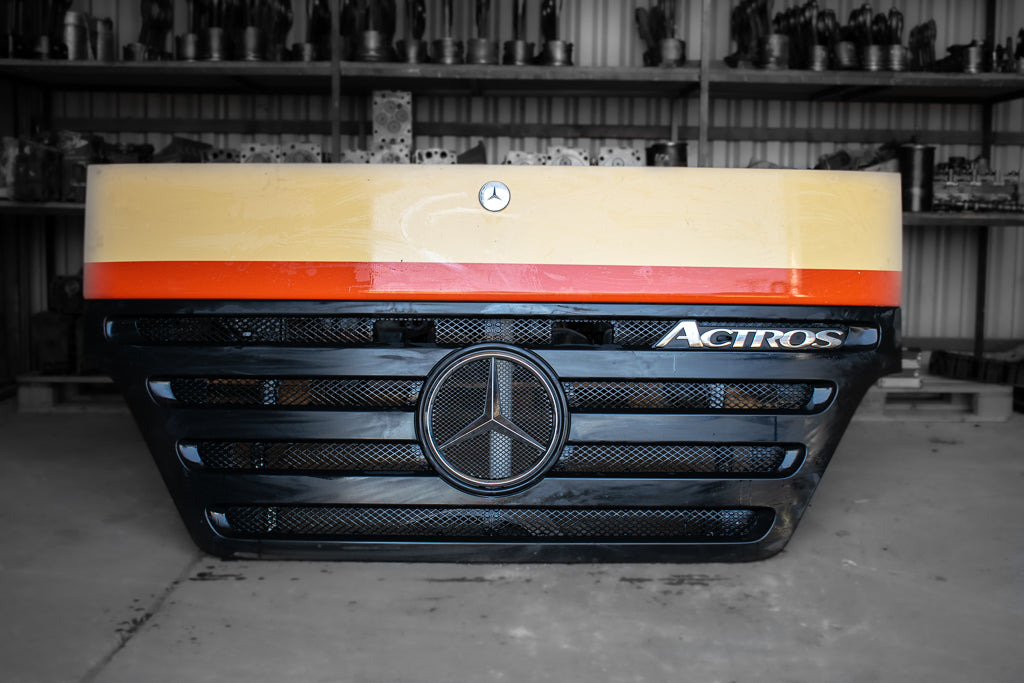 MERCEDES-BENZ ACTROS MEGA SPACE MP II - Капот в категорії Вантажівки: фото 1 MERCEDES-BENZ ACTROS MEGA SPACE MP II - Капот в категорії Вантажівки: фото 1