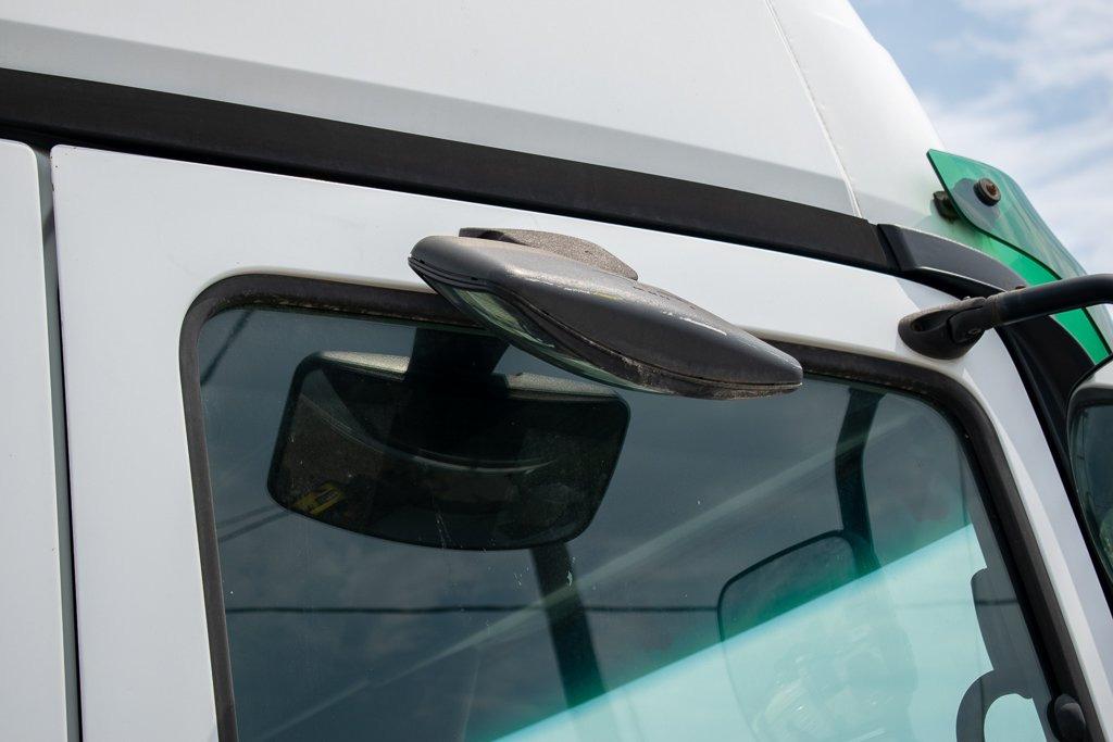 MERCEDES-BENZ ACTROS MP II - PASSENGER - Дзеркало заднього виду в категорії Вантажівки: фото 2 MERCEDES-BENZ ACTROS MP II - PASSENGER - Дзеркало заднього виду в категорії Вантажівки: фото 2