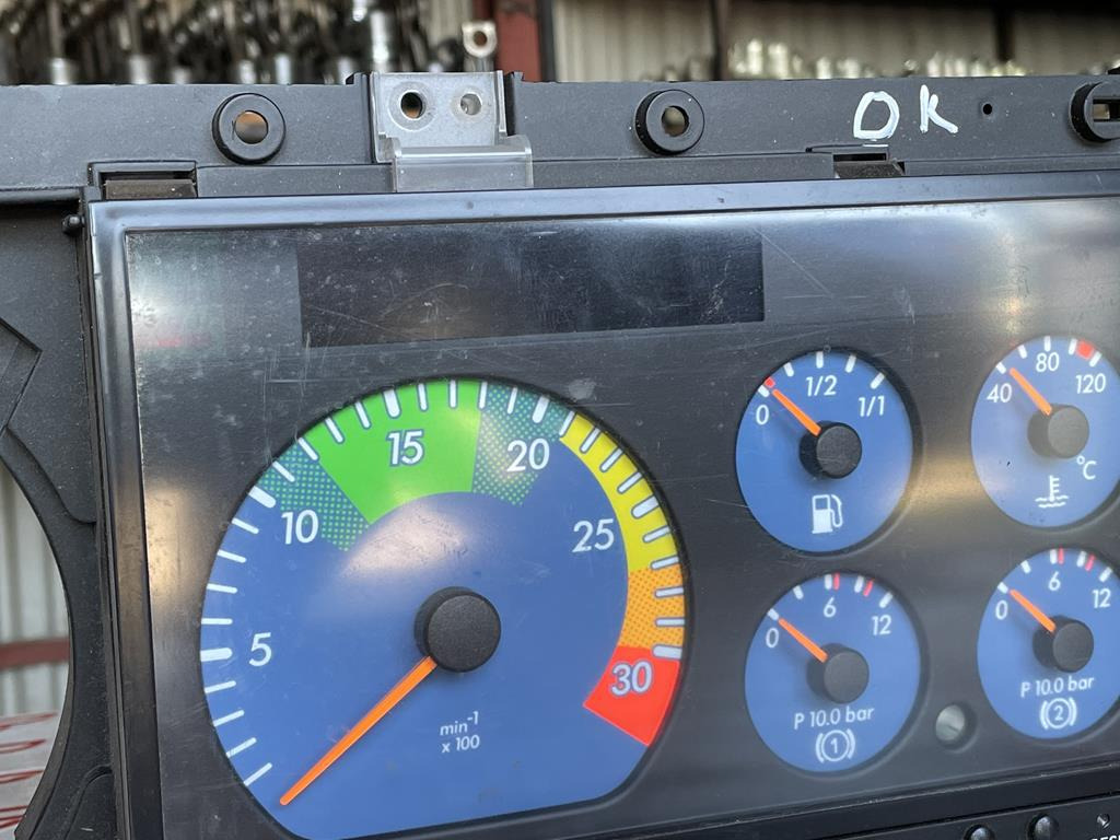 MERCEDES-BENZ ATEGO 1 - Приладова панель в категорії Вантажівки: фото 3 MERCEDES-BENZ ATEGO 1 - Приладова панель в категорії Вантажівки: фото 3