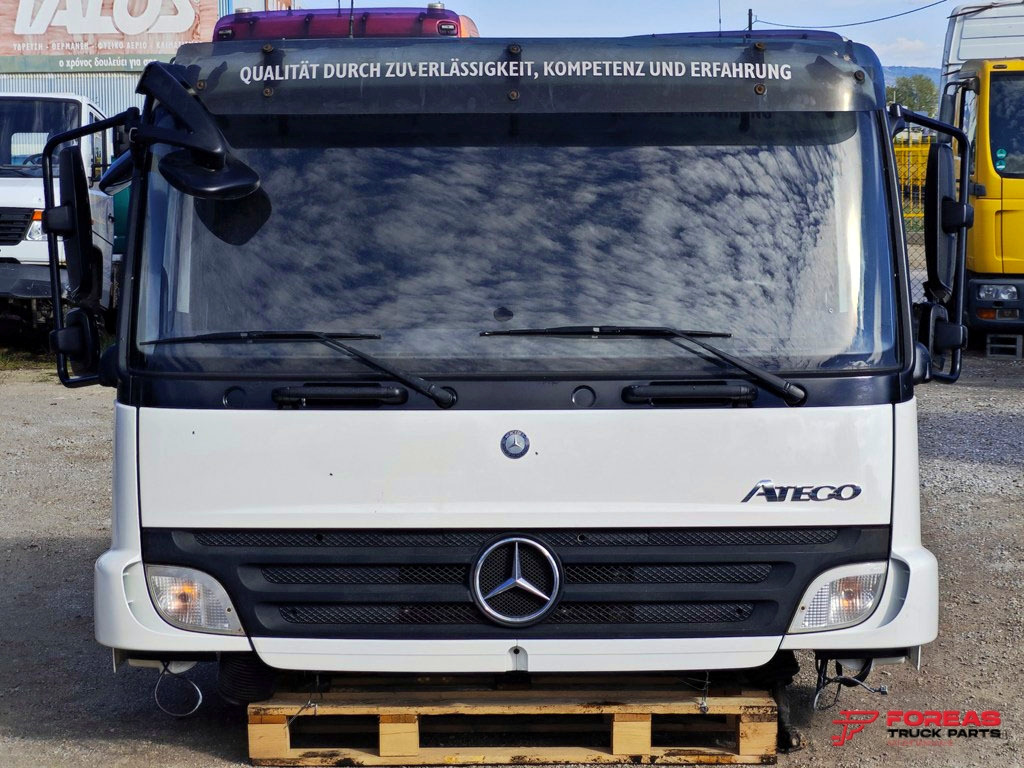 MERCEDES-BENZ ATEGO 2 818 - Кабіна в категорії Вантажівки: фото 2 MERCEDES-BENZ ATEGO 2 818 - Кабіна в категорії Вантажівки: фото 2