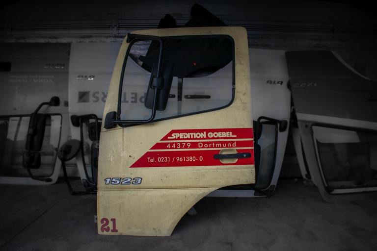 MERCEDES-BENZ ATEGO I - DRIVER - Двері та запчастини в категорії Вантажівки: фото 1 MERCEDES-BENZ ATEGO I - DRIVER - Двері та запчастини в категорії Вантажівки: фото 1