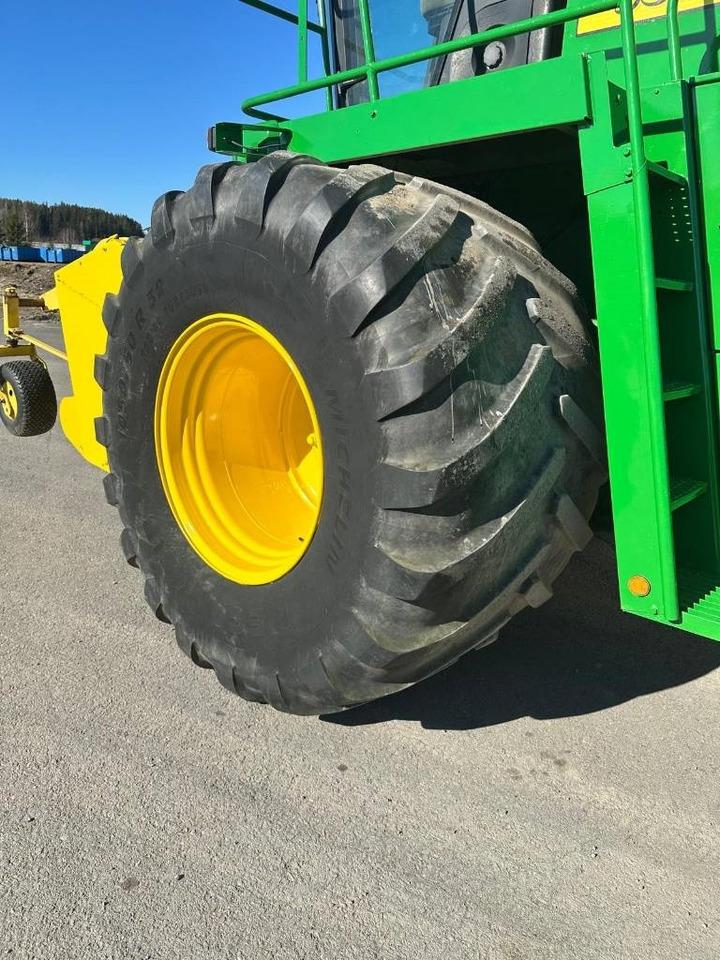Кормозбиральний комбайн John Deere 7200: фото 8