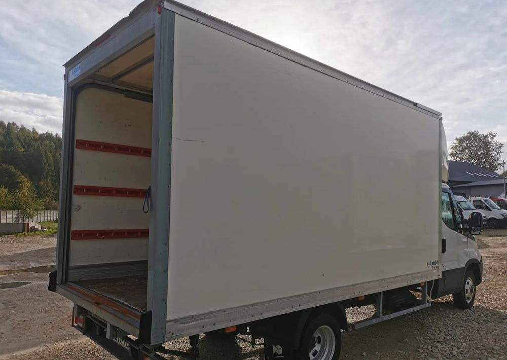 Iveco 3.0-150KM Daily 35C15 Kontener długi rama 35-150 kiper Klimatyzacja długi rozstaw - Фургон з закритим кузовом: фото 5 Iveco 3.0-150KM Daily 35C15 Kontener długi rama 35-150 kiper Klimatyzacja długi rozstaw - Фургон з закритим кузовом: фото 5