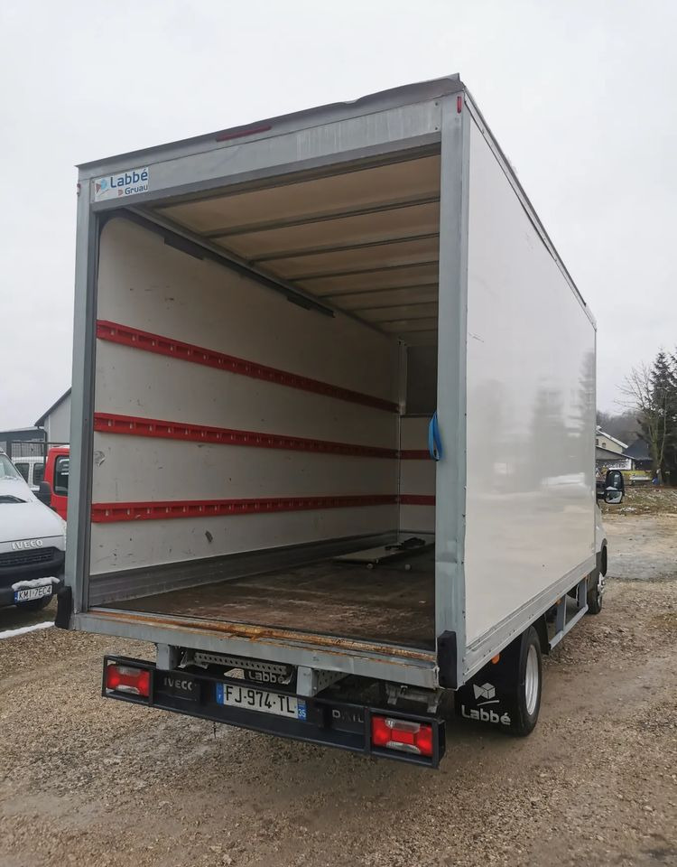 Iveco 3.0-150KM Daily 35C15 Kontener długi rama 35-150 kiper Klimatyzacja długi rozstaw - Фургон з закритим кузовом: фото 5 Iveco 3.0-150KM Daily 35C15 Kontener długi rama 35-150 kiper Klimatyzacja długi rozstaw - Фургон з закритим кузовом: фото 5