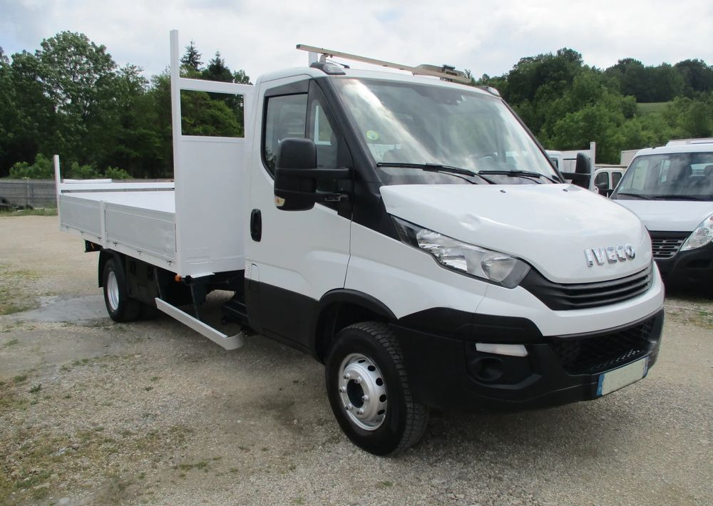 Iveco Daily 3.0 na bliźniaku 70C18 skrzynia, laweta, rama, HDS, 70-180 kiper - Бортова вантажівка/ Платформа: фото 2 Iveco Daily 3.0 na bliźniaku 70C18 skrzynia, laweta, rama, HDS, 70-180 kiper - Бортова вантажівка/ Платформа: фото 2