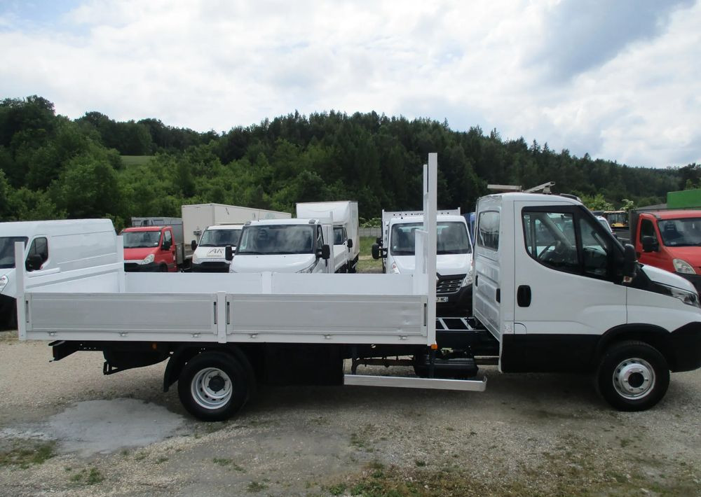 Iveco Daily 3.0 na bliźniaku 70C18 skrzynia, laweta, rama, HDS, 70-180 kiper - Бортова вантажівка/ Платформа: фото 3 Iveco Daily 3.0 na bliźniaku 70C18 skrzynia, laweta, rama, HDS, 70-180 kiper - Бортова вантажівка/ Платформа: фото 3