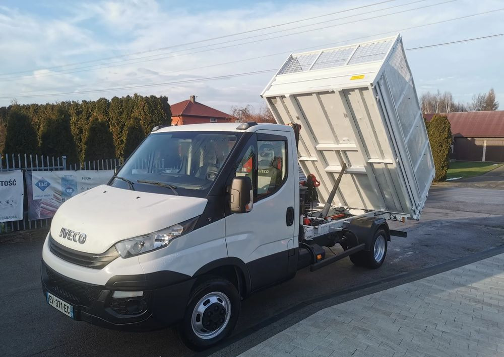 Малотоннажний самоскид Iveco Daily 35C15 Kiper HDS dzwig 3.0-150KM wywrotka Hak: фото 7 Малотоннажний самоскид Iveco Daily 35C15 Kiper HDS dzwig 3.0-150KM wywrotka Hak: фото 7