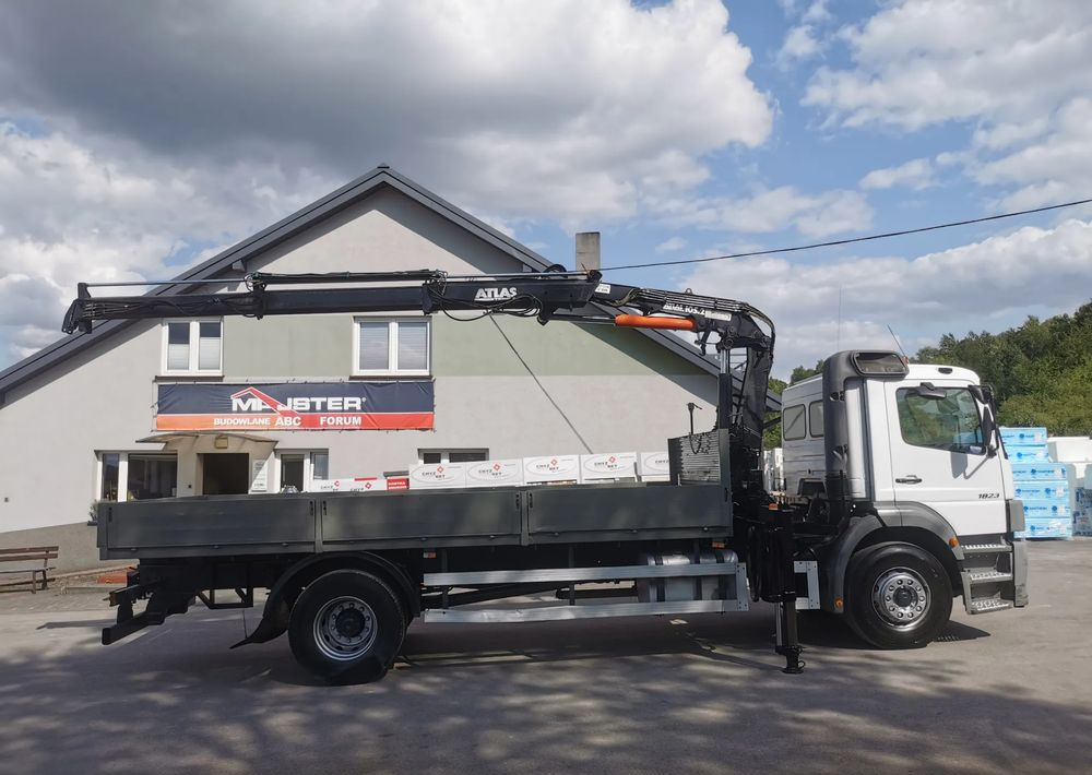 Mercedes-Benz Atego 1823 żuraw HDS Atlas 105.2 koła 315/80R22,5 - Бортова вантажівка/ Платформа, Вантажівка з маніпулятором: фото 4 Mercedes-Benz Atego 1823 żuraw HDS Atlas 105.2 koła 315/80R22,5 - Бортова вантажівка/ Платформа, Вантажівка з маніпулятором: фото 4