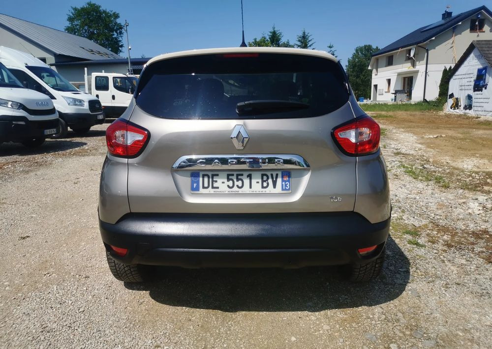 Renault Captur 0.9 Energy TCe Intens - Позашляховик: фото 5 Renault Captur 0.9 Energy TCe Intens - Позашляховик: фото 5