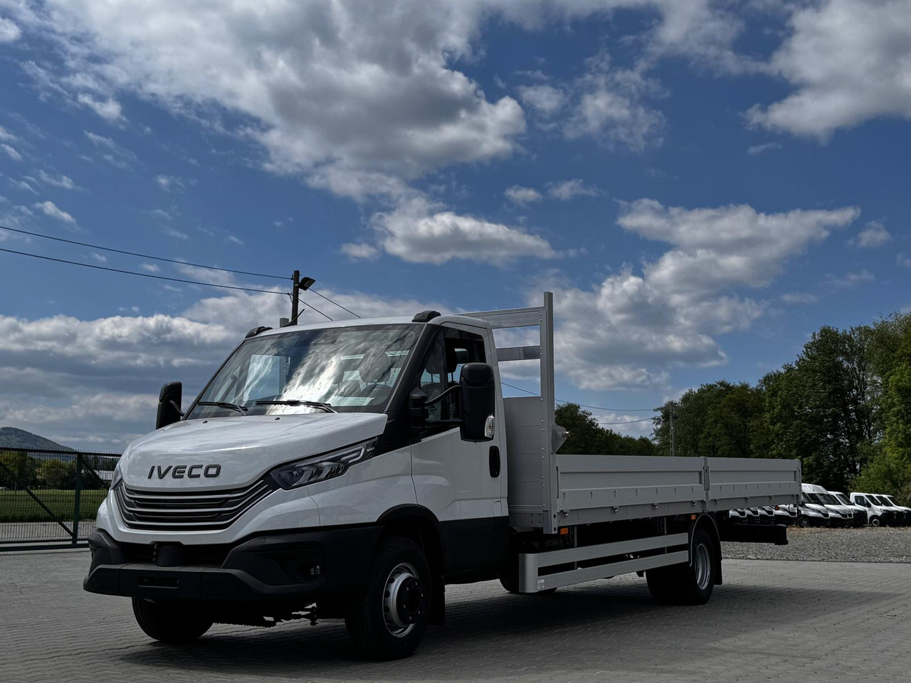 Iveco Daily 70C18 - Бортова вантажівка/ Платформа: фото 2 Iveco Daily 70C18 - Бортова вантажівка/ Платформа: фото 2