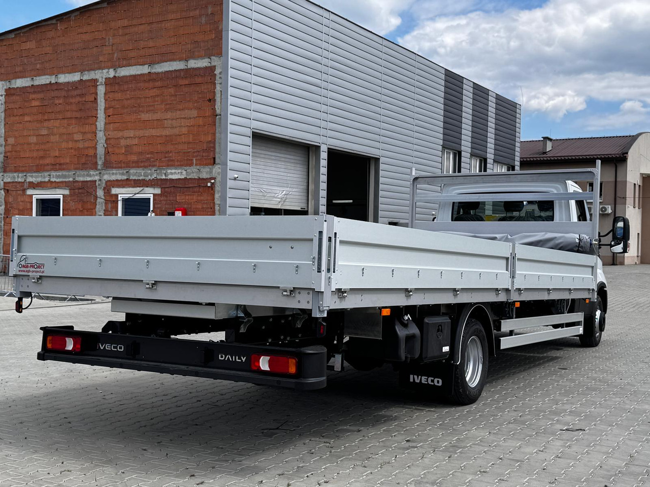 Iveco Daily 70C18 - Бортова вантажівка/ Платформа: фото 4 Iveco Daily 70C18 - Бортова вантажівка/ Платформа: фото 4