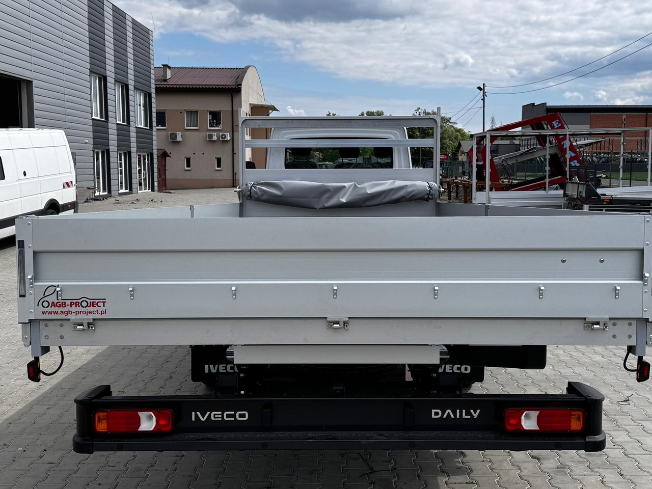 Iveco Daily 70C18 - Бортова вантажівка/ Платформа: фото 3 Iveco Daily 70C18 - Бортова вантажівка/ Платформа: фото 3