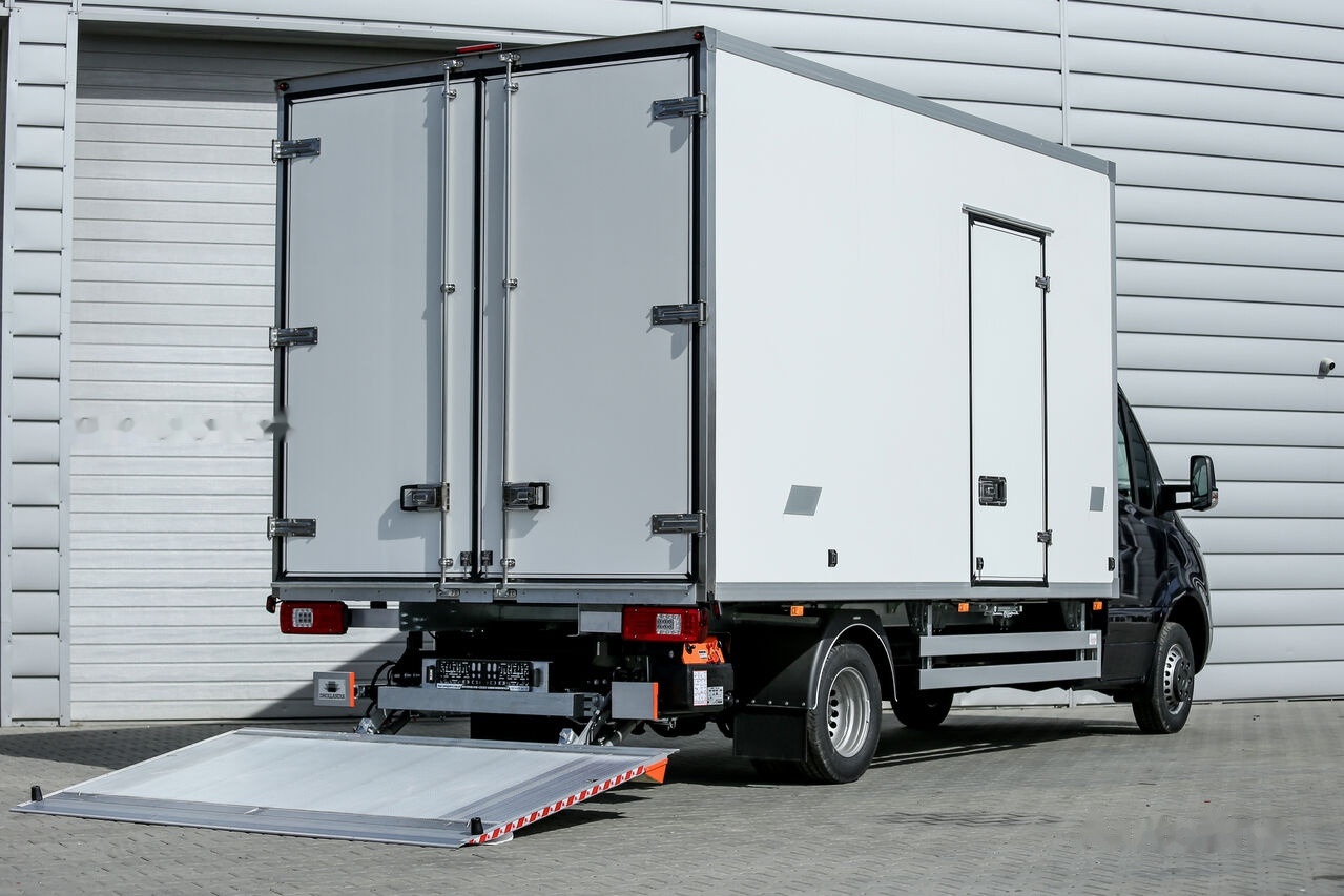 Mercedes-Benz Sprinter 319 - Фургон з закритим кузовом: фото 3 Mercedes-Benz Sprinter 319 - Фургон з закритим кузовом: фото 3