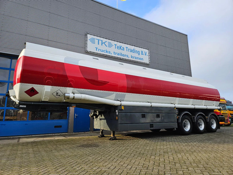 LAG O-3-43 01 47.500 L 5 Compartimenten Digitale meters disc brakes - Напівпричіп цистерна: фото 2 LAG O-3-43 01 47.500 L 5 Compartimenten Digitale meters disc brakes - Напівпричіп цистерна: фото 2