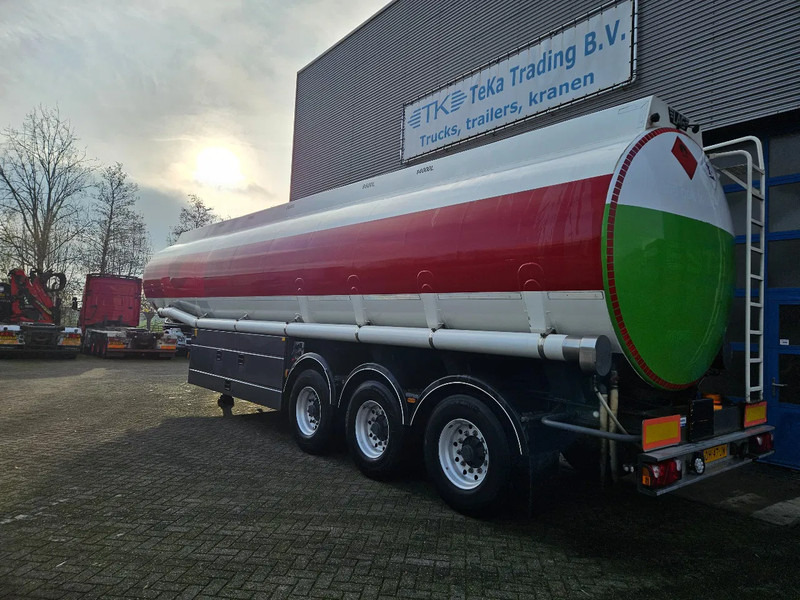 LAG O-3-43 01 47.500 L 5 Compartimenten Digitale meters disc brakes - Напівпричіп цистерна: фото 4 LAG O-3-43 01 47.500 L 5 Compartimenten Digitale meters disc brakes - Напівпричіп цистерна: фото 4