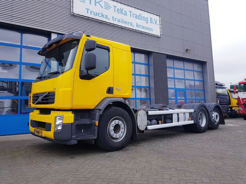 Volvo FE 300 EEV 6X2 Retarder 258.000 KM TÜV - Вантажівка шасі: фото 1 Volvo FE 300 EEV 6X2 Retarder 258.000 KM TÜV - Вантажівка шасі: фото 1