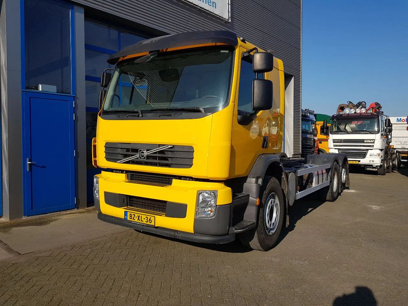 Volvo FE 300 EEV 6X2 Retarder Pto 234.000 KM TÜV - Вантажівка шасі: фото 2 Volvo FE 300 EEV 6X2 Retarder Pto 234.000 KM TÜV - Вантажівка шасі: фото 2