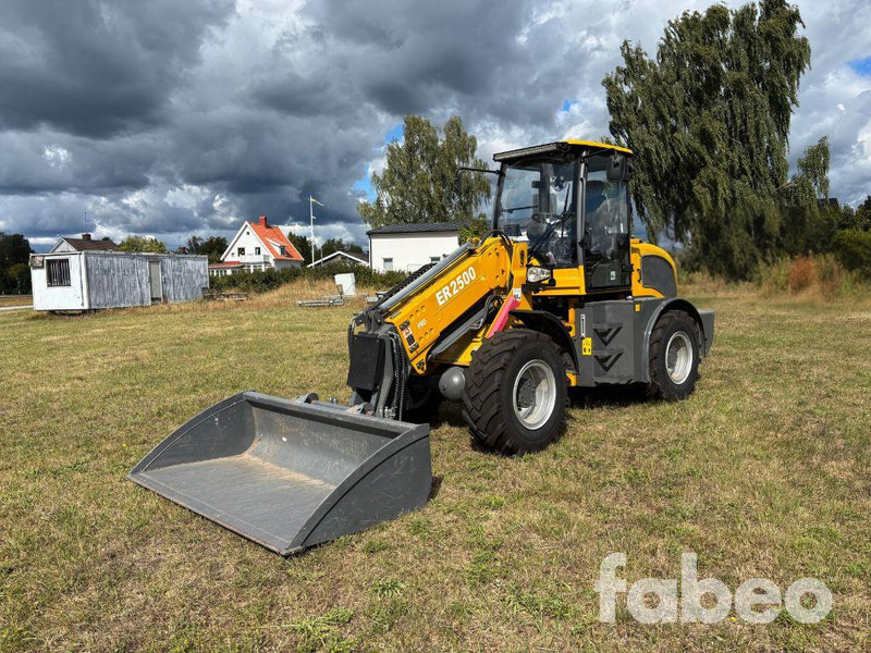 Everun 2500 PRO - Навантажувач телескопічний: фото 1 Everun 2500 PRO - Навантажувач телескопічний: фото 1