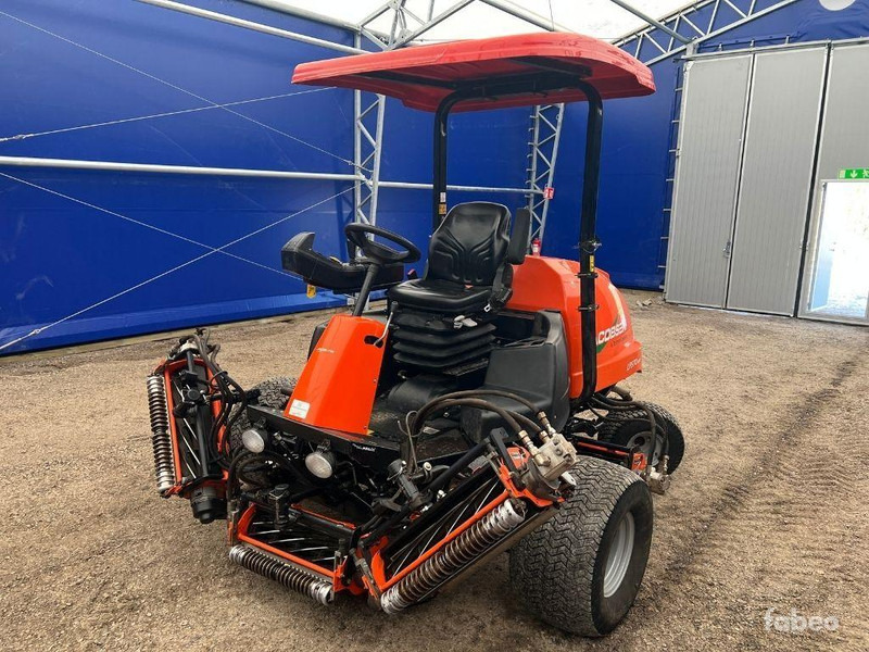 Jacobsen LF 570 4WD - Газонокосарка: фото 1 Jacobsen LF 570 4WD - Газонокосарка: фото 1