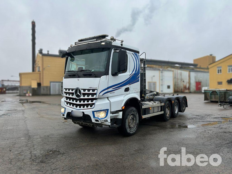 Mercedes-Benz Arocs 3253 Lastväxlare (115326) - Гаковий мультиліфт вантажівка: фото 1 Mercedes-Benz Arocs 3253 Lastväxlare (115326) - Гаковий мультиліфт вантажівка: фото 1