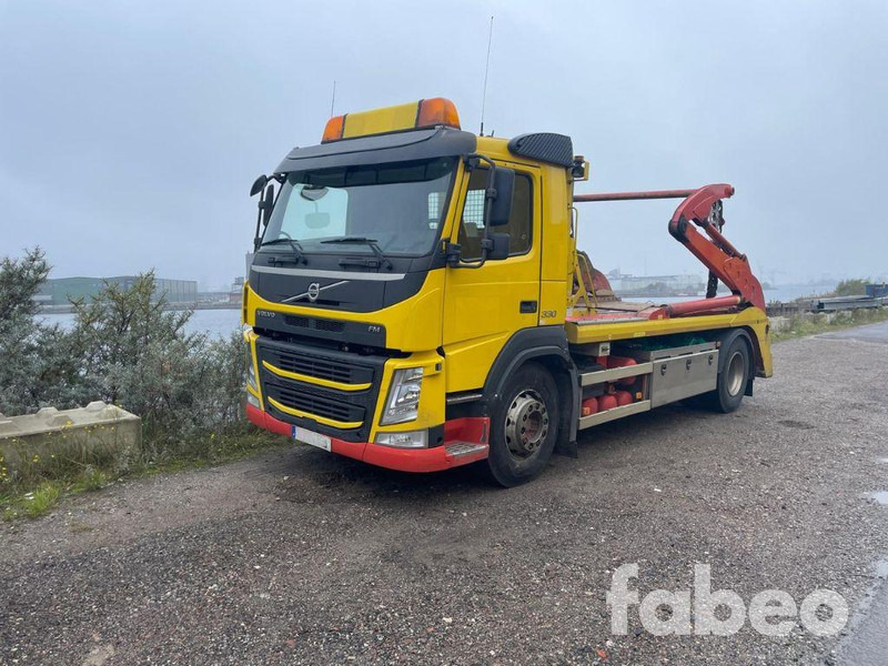 Volvo FM330 - Скіповий навантажувач вантажівка: фото 1 Volvo FM330 - Скіповий навантажувач вантажівка: фото 1