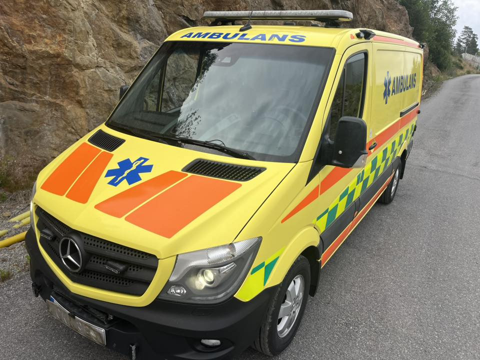 MERCEDES-BENZ Sprinter 319 - AMBULANCE - Карета швидкої допомоги: фото 1 MERCEDES-BENZ Sprinter 319 - AMBULANCE - Карета швидкої допомоги: фото 1