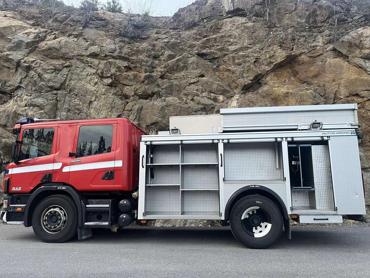 Scania P94GB 4x2 NA 310 - fire engine - RESERVERAD !! - Пожежна машина: фото 3 Scania P94GB 4x2 NA 310 - fire engine - RESERVERAD !! - Пожежна машина: фото 3